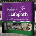 Curved Pop Up Exhibition Backdrop Stand With Printed Magnetic Graphics