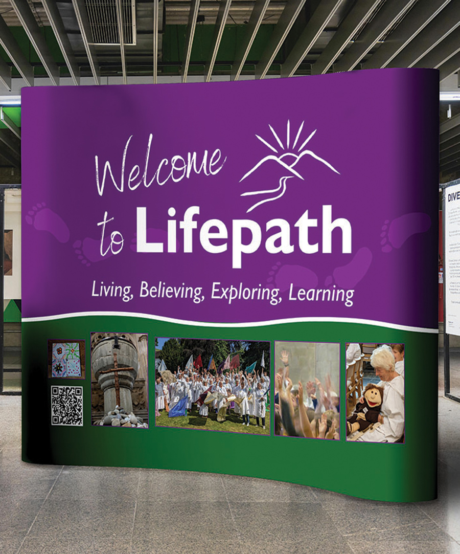 Curved Pop Up Exhibition Backdrop Stand With Printed Magnetic Graphics